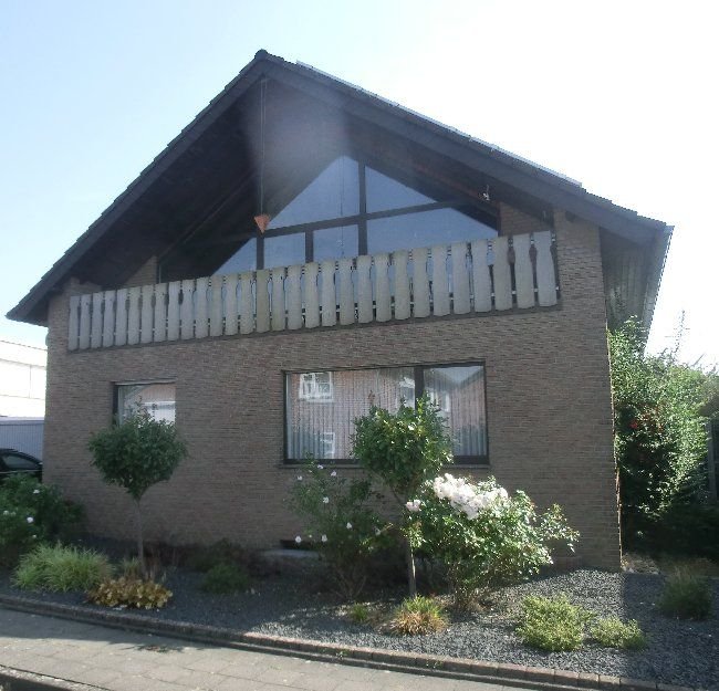 Einfamilienhaus zum Kauf 389.000 € 5 Zimmer 170 m²<br/>Wohnfläche 696 m²<br/>Grundstück Gerderath Erkelenz 41812