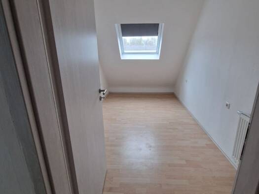 Wohnung zur Miete 950 € 3 Zimmer 80 m² Geschoss 1/2 frei ab 01.11.2026 Oppau Ludwigshafen am Rhein 67069