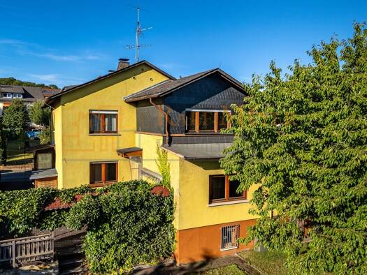 Haus zum Kauf 419.000 € 8 Zimmer 192 m² 580 m² Grundstück frei ab sofort Hermannstein Wetzlar 35586