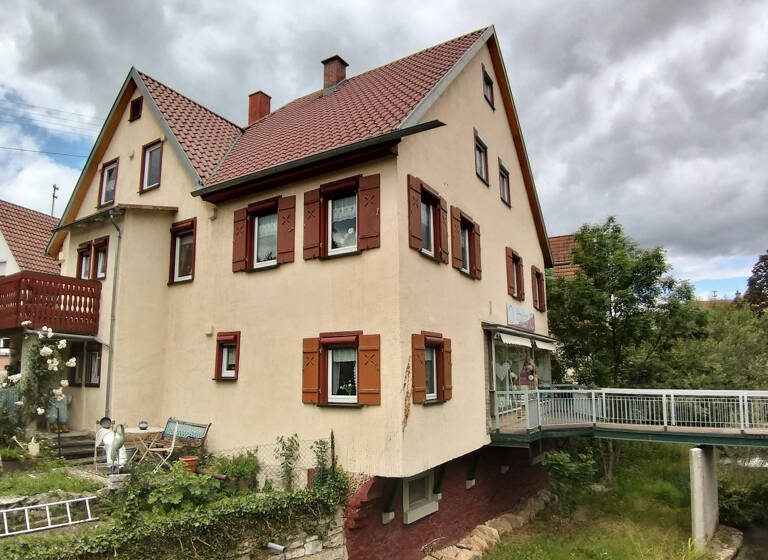 Haus zum Kauf 245.000 € 7,5 Zimmer 170 m²<br/>Wohnfläche 252 m²<br/>Grundstück Owen 73277