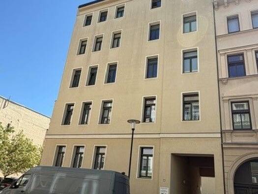 Wohnung zum Kauf 160.000 € 3 Zimmer 65,2 m² Geschoss 4/4 frei ab sofort Dryanderstraße 26 Innenstadt Mitte 06110