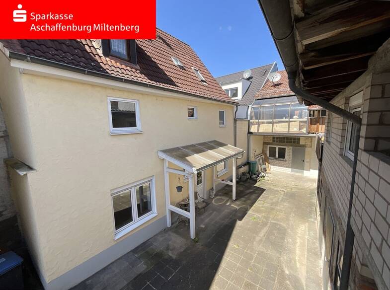 Mehrfamilienhaus zum Kauf 259.000 € 9 Zimmer 239 m² 322 m² Grundstück frei ab sofort Sulzbach Sulzbach 63834