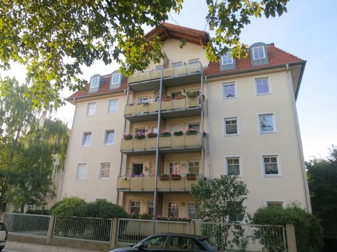 Wohnung zum Kauf 180.000 € 3 Zimmer 66,6 m²<br/>Wohnfläche 2.<br/>Geschoss Cotta (Grillparzerplatz) Dresden 01157