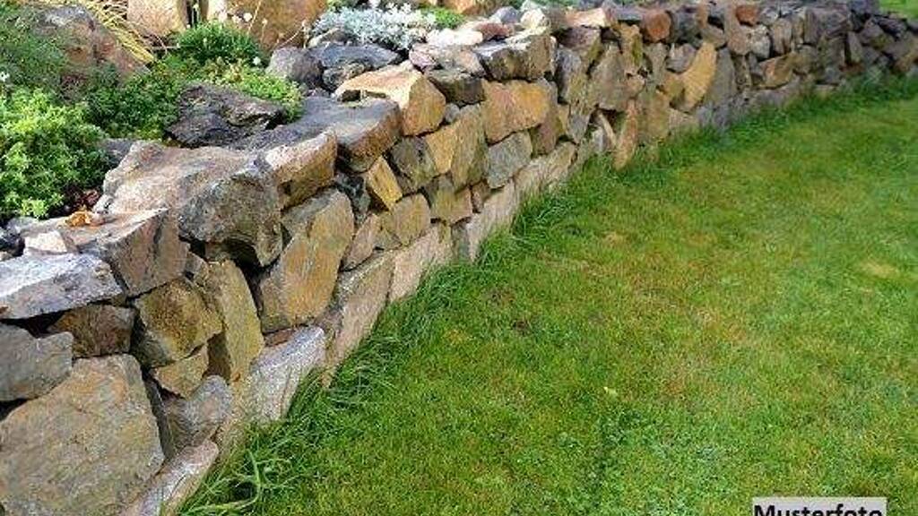 Land-/Forstwirtschaft zum Kauf 9.400 € 2.210 m² Grundstück Schweighof Bad Rodach 96476