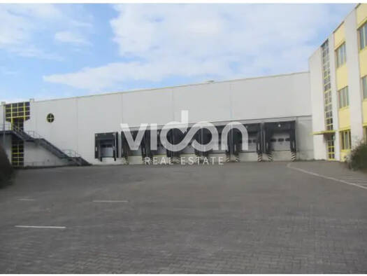 Lagerhalle zur Miete 16.373 m² Lagerfläche teilbar ab 916 m² Hilden 40721