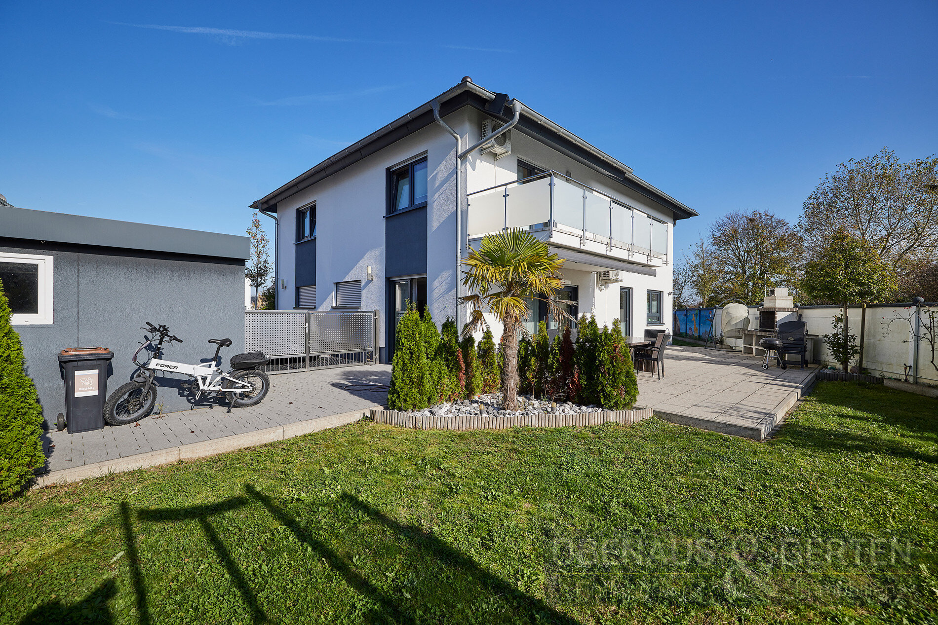 Einfamilienhaus zum Kauf 1.275.000 € 7 Zimmer 238 m²<br/>Wohnfläche 600 m²<br/>Grundstück Linkenheim Linkenheim-Hochstetten 76351