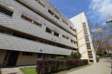 Wohnung zur Miete 1.099 € 4 Zimmer 99,1 m² 3. Geschoss frei ab 11.04.2025 Schelmenstr. 25 Bartenbach Göppingen 73035