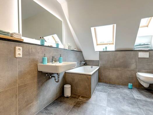 Maisonette zur Miete 941 € 2,5 Zimmer 84 m² Geschoss 2/3 frei ab 01.11.2026 Altenessener Str. 408 Altenessen-Nord Stadtbezirk V 45329