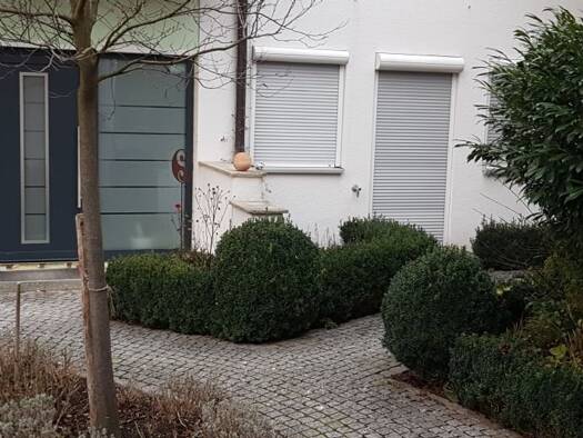 Wohnung zur Miete 1.100 € 9 Zimmer 185 m² 1. Geschoss frei ab sofort Wörnitzstraße 12 Fessenheim Wechingen 86759