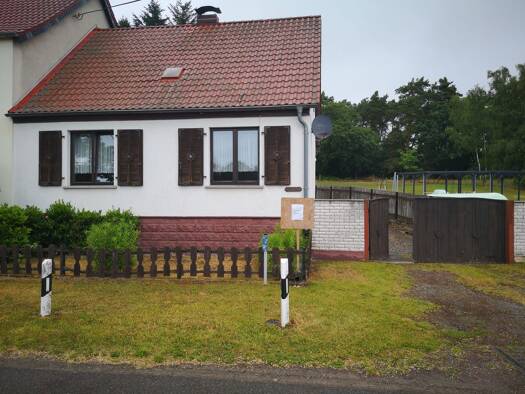 Doppelhaushälfte zum Kauf provisionsfrei 98.000 € 4 Zimmer 100 m² 1.000 m² Grundstück Gütter Burg 39288