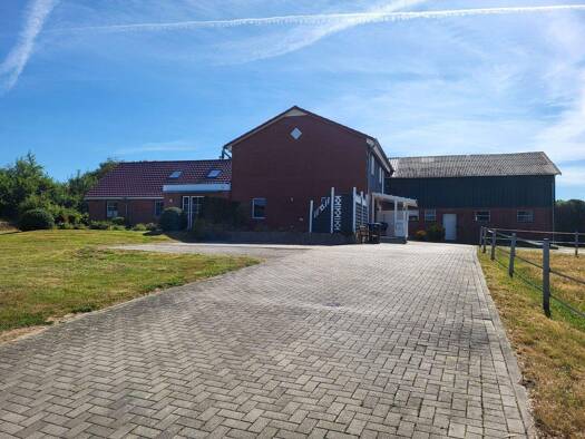 Bauernhaus zum Kauf 1.100.000 € 9 Zimmer 400 m² 14.000 m² Grundstück Warringholz 25560