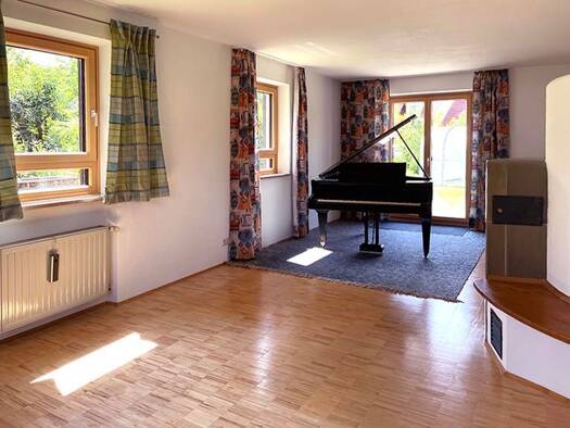 Einfamilienhaus zum Kauf 1.298.000 € 6 Zimmer 145 m² 981 m² Grundstück frei ab sofort Emma-Ihrer-Weg 1 Burgweinting-Harting Regensburg 93055