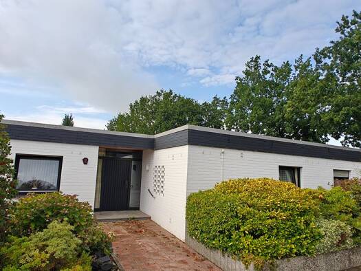 Bungalow zum Kauf 365.000 € 5 Zimmer 126 m² 563 m² Grundstück Düsternort Delmenhorst 27755