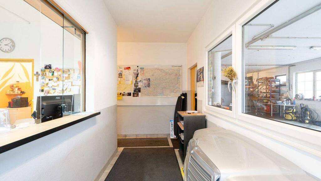 Lagerhalle zur Miete 1.380 € 130 m² Lagerfläche Ansfelden 4053