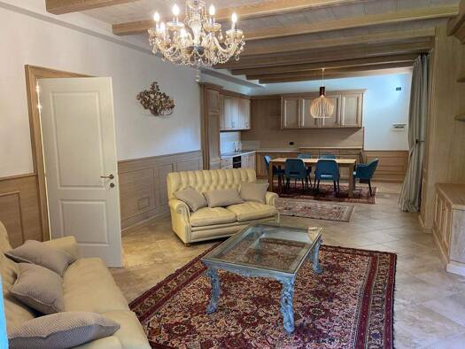 Wohnung zum Kauf 350.000 € 3 Zimmer 146 m² frei ab sofort Via Vaccarolo Desenzano del Garda 25015