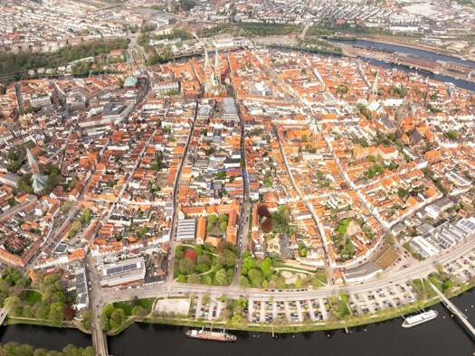 Gewerbeobjekt zum Kauf als Kapitalanlage geeignet 1.990.000 € 689 m² 425 m² Grundstück Innenstadt Lübeck 23552