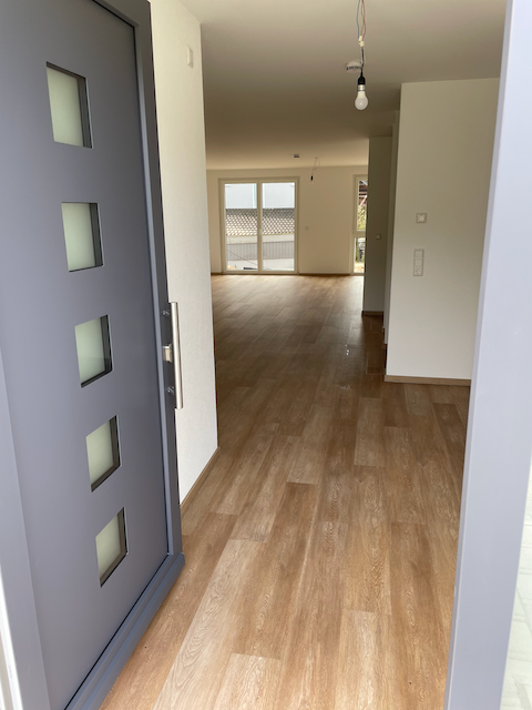 Reihenmittelhaus zur Miete 1.900 € 6 Zimmer 160 m²<br/>Wohnfläche 185 m²<br/>Grundstück 01.05.2025<br/>Verfügbarkeit Wehratalstraße 31b Öflingen Wehr 79664