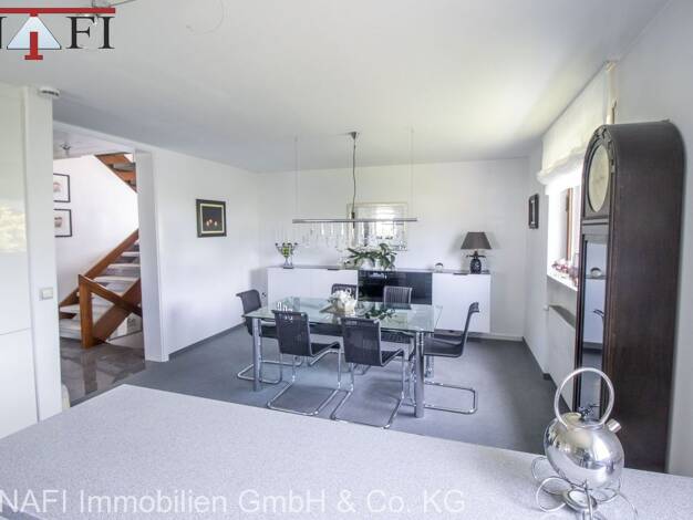 Einfamilienhaus zum Kauf 8 Zimmer 218 m² 716 m² Grundstück Unterbrüden Auenwald 71549
