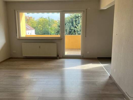 Wohnung zur Miete 900 € 3 Zimmer 84 m² Geschoss 3/4 frei ab sofort Bruchsal Bruchsal 76646
