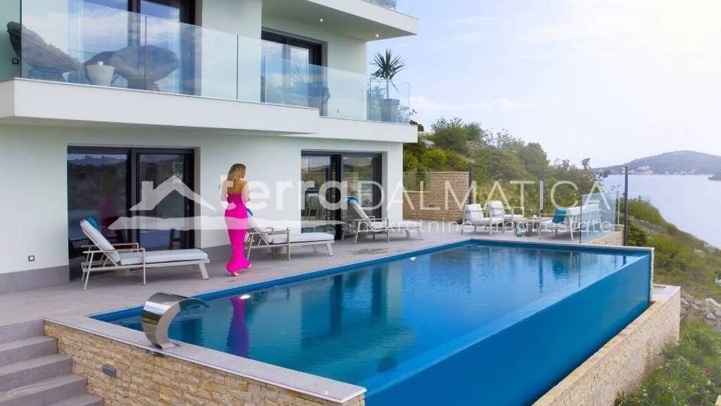 Haus zum Kauf 1.800.000 € 4 Zimmer 340 m² Rogoznica Sibenik