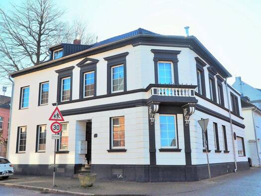 Mehrfamilienhaus zum Kauf 489.000 € 9 Zimmer 265 m² 216 m² Grundstück Bedburg 50181