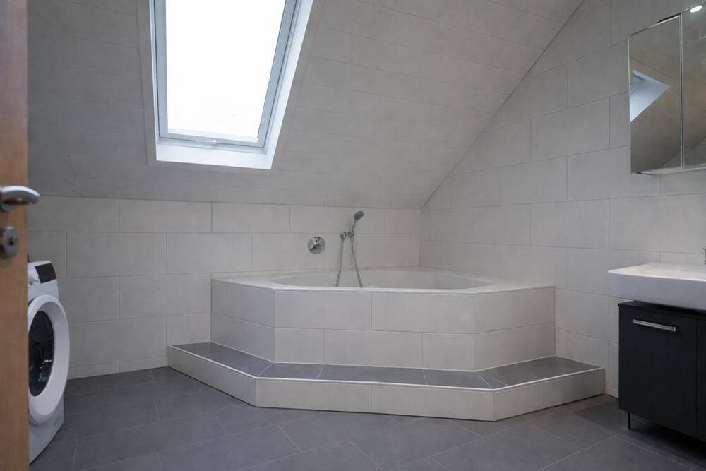 Immobilie in Bad Rappenau - Kapitalanlage: MFH mit 5 Einheiten, Stellplätzen und Scheune in Bad Rappenau-Bonfeld! - Bild 4