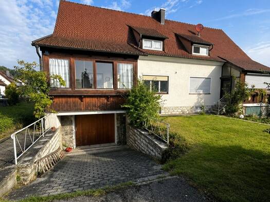 Doppelhaushälfte zum Kauf 295.000 € 6 Zimmer 120 m² 456 m² Grundstück Beilngries Beilngries 92339