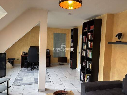 Wohnung zur Miete 790 € 2 Zimmer 74 m² 3. Geschoss frei ab 01.01.2026 Eller Düsseldorf 40229