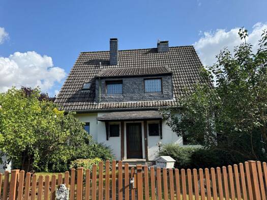 Einfamilienhaus zum Kauf 469.000 € 8 Zimmer 159 m² 835 m² Grundstück frei ab sofort Mönchengladbach 41189