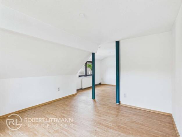 Wohnung zur Miete 1.400 € 5 Zimmer 100 m² Dachgeschoss Bremen 28259