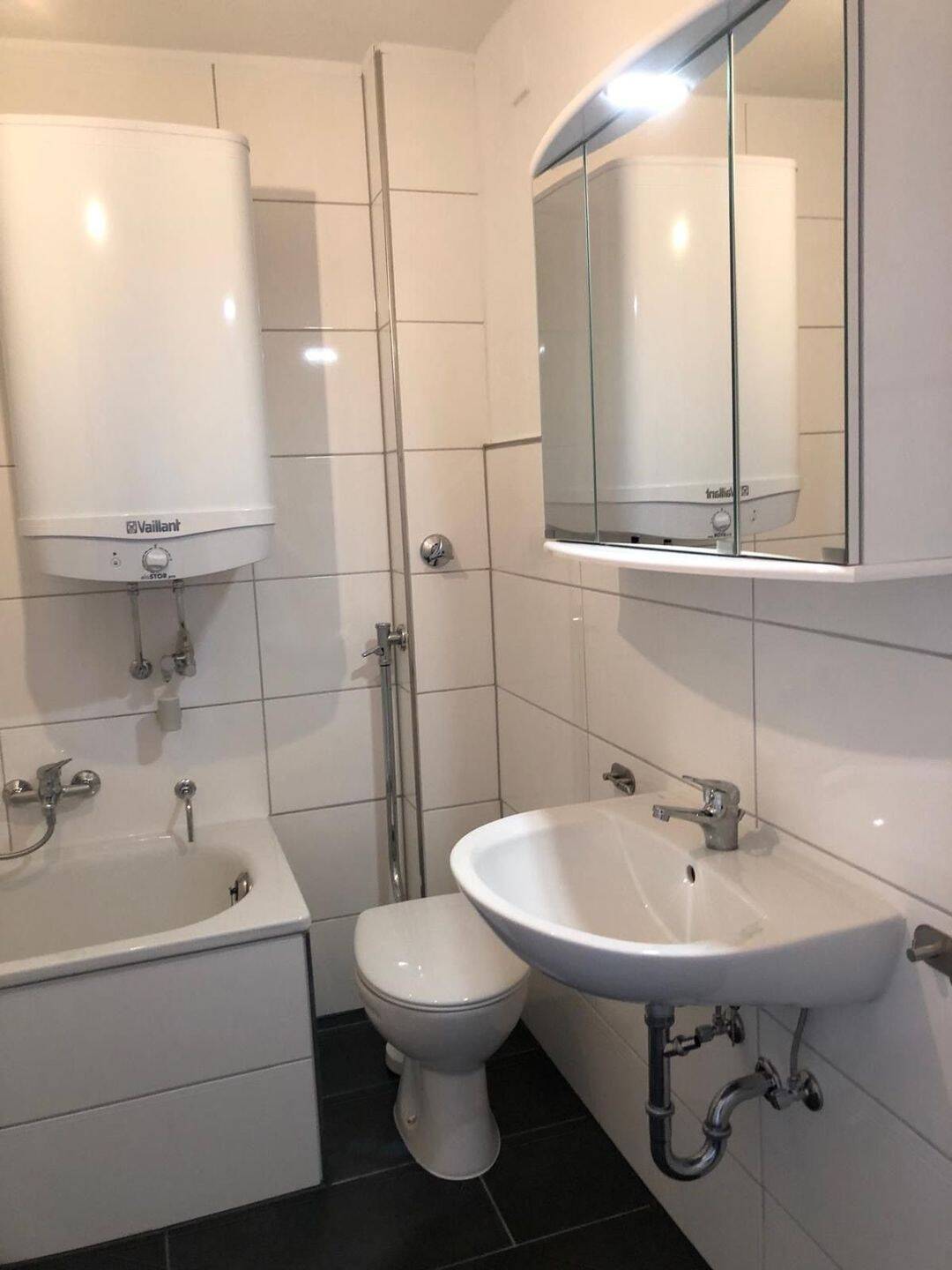 Großzügige, sonnige 2-Zimmer Wohnung in Nürnberg Nord – Nürnberg – Vorschaubild 2