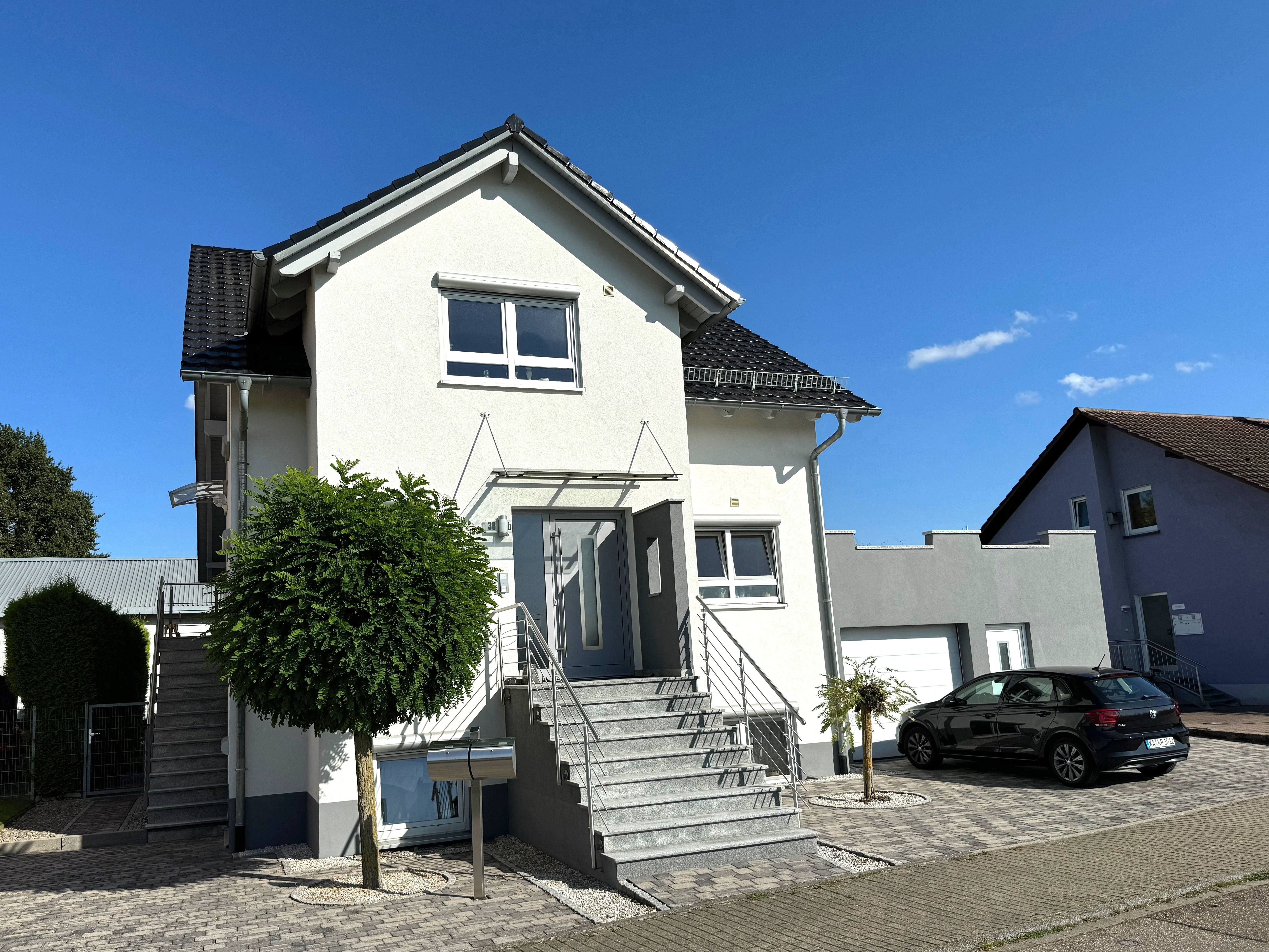 Mehrfamilienhaus zum Kauf 879.000 € 8 Zimmer 243,2 m²<br/>Wohnfläche 472 m²<br/>Grundstück Pfinzstraße 36b Neuthard Karlsdorf-Neuthard 76689