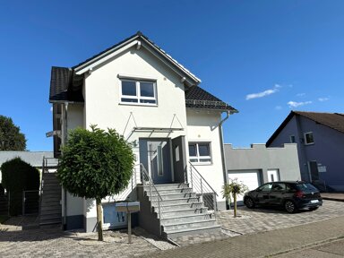 Mehrfamilienhaus zum Kauf 879.000 € 8 Zimmer 243,2 m² 472 m² Grundstück Pfinzstraße 36b Neuthard Karlsdorf-Neuthard 76689