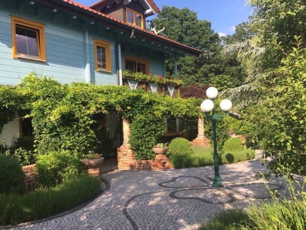 Einfamilienhaus zum Kauf provisionsfrei 895.000 € 8 Zimmer 238 m² 1.108 m² Grundstück Wolfgang Landshut 84028