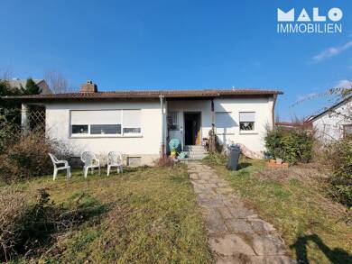 Einfamilienhaus zum Kauf 385.000 € 4 Zimmer 118 m² 756 m² Grundstück Kürnach 97273