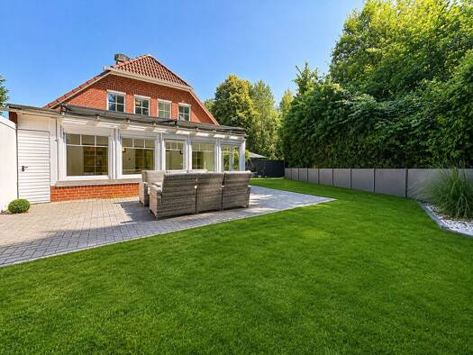 Einfamilienhaus zum Kauf 650.000 € 4 Zimmer 162 m² 571 m² Grundstück Altwarmbüchen Isernhagen 30916