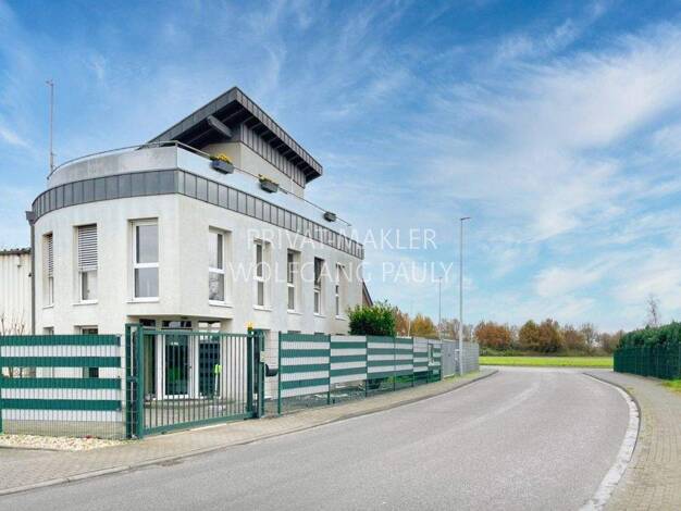 Gewerbeobjekt zum Kauf als Kapitalanlage geeignet 598.000 € 7 Zimmer 354 m² 587 m² Grundstück Bracht Brüggen / Bracht 41379