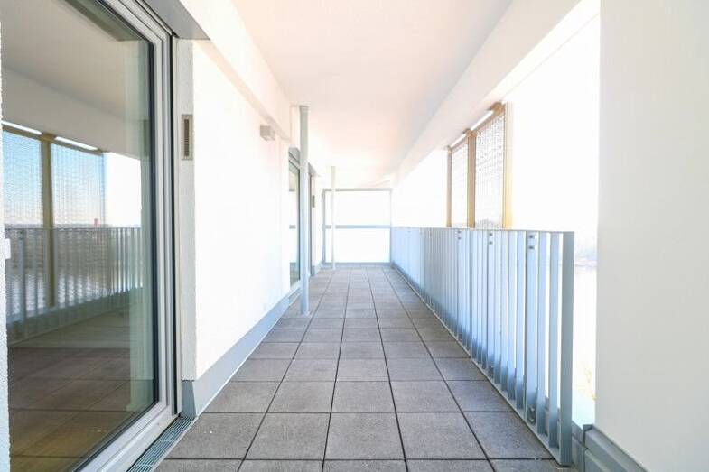 Wohnung zur Miete 1.736 € 2 Zimmer 70,1 m² 7. Geschoss frei ab 01.06.2025 Gutleutstraße 289 Gutleutviertel Frankfurt-Gutleutviertel 60327
