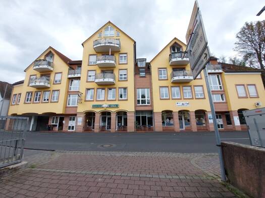 Wohnung zur Miete 700 € 3 Zimmer 77,3 m² 2. Geschoss frei ab 01.12.2026 Märkerstraße 2 b Alzenau Alzenau 63755