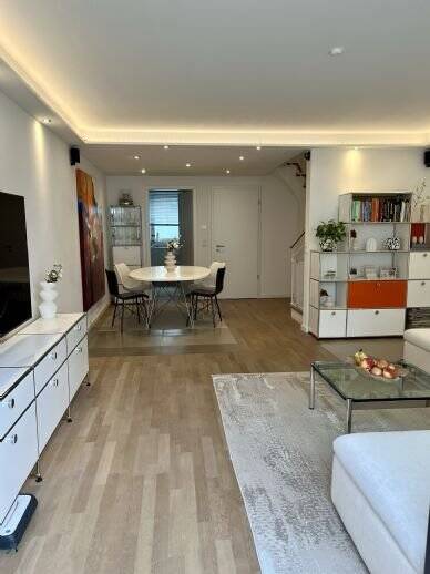 Property thumbnail 3