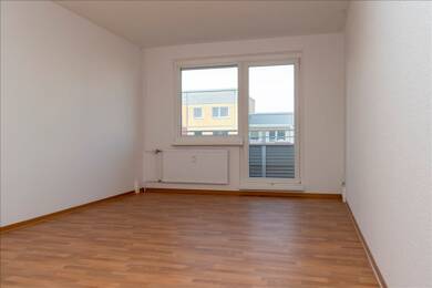 Wohnung zur Miete nur mit Wohnberechtigungsschein 404 € 3 Zimmer 68,5 m² 4. Geschoss Johannes-Göderitz-Str. 89 Gneisenauring Magdeburg 39130