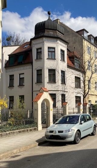 Wohnung zur Miete 1.200 € 2 Zimmer 55 m²<br/>Wohnfläche 1.<br/>Geschoss 01.01.2025<br/>Verfügbarkeit Dom Pedro München 80634