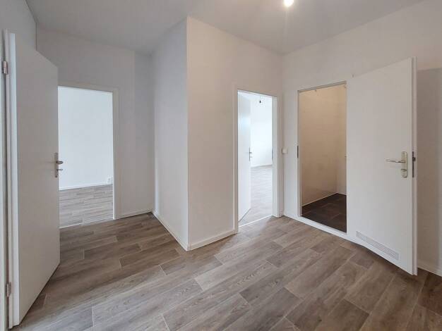 Wohnung zur Miete 495 € 3 Zimmer 64,3 m² 5. Geschoss Hagebuttenweg 9 Gorbitz-Nord/Neu-Omsewitz Dresden 01169