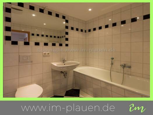 Wohnung zur Miete 392 € 2 Zimmer 56,1 m² frei ab sofort Wildstraße 6 Westend Plauen 08523