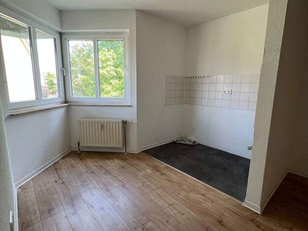 Studio zur Miete 325 € 2 Zimmer 35,2 m² 1. Geschoss Schillerplatz 13 Schiepzig Salzatal 06198
