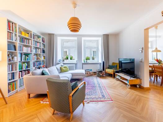 Wohnung zur Miete 990 € 4 Zimmer 100 m² 1. Geschoss frei ab 01.09.2026 Straubing Straubing 94315