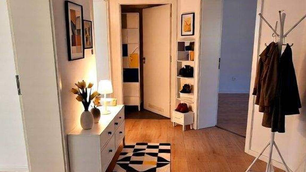 Wohnung zur Miete 1.179 € 3 Zimmer 85 m² 3. Geschoss frei ab 01.03.2026 Bülowstraße 8 Volkmarsdorf Leipzig 04315