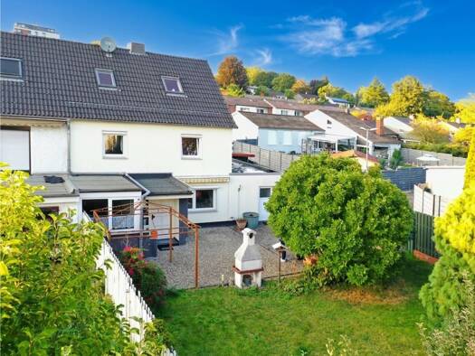 Reihenendhaus zum Kauf 250.000 € 5 Zimmer 120,9 m² 352 m² Grundstück Sarstedt Sarstedt 31157