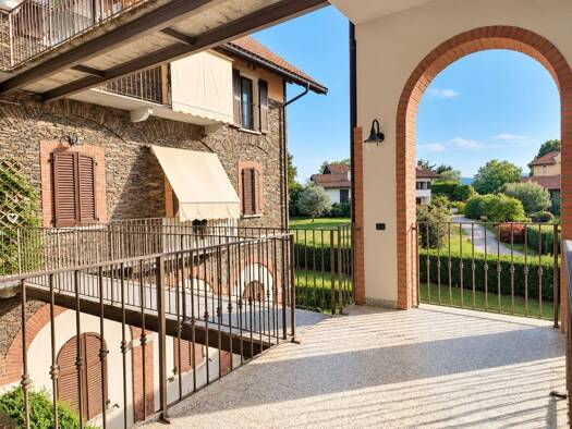 Wohnung zum Kauf 340.000 € 3 Zimmer 102 m² 2 Geschosse Via della Quiete Verbania 28921