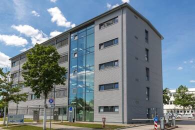 Bürofläche zur Miete 589 € 50 m² Bürofläche teilbar von 8 m² bis 50 m² Flughafenstr. 118 Marienberg Nürnberg 90411